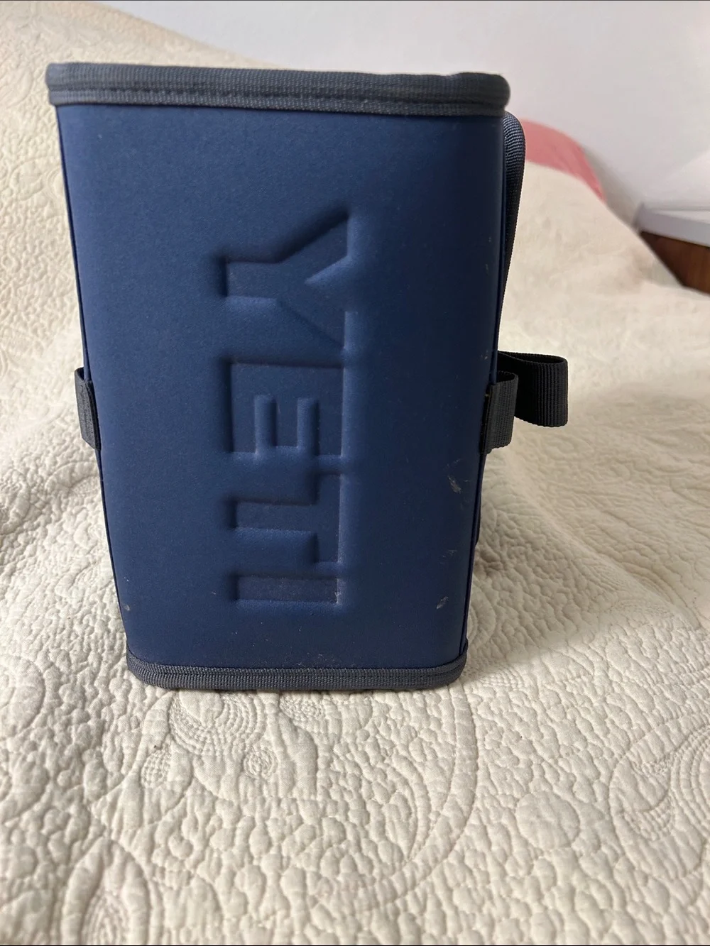 Yeti Navy Blue Insulated Lunch Bag Day Trip